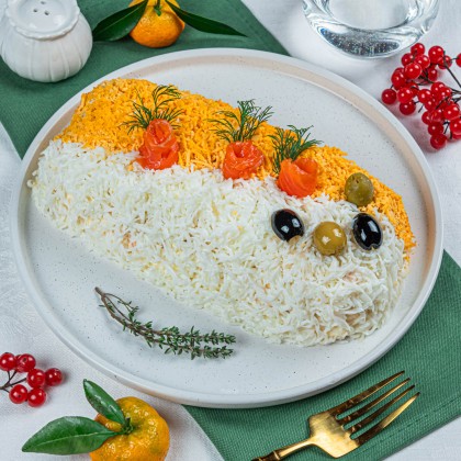 Салат "Нежный" форель с кальмарами