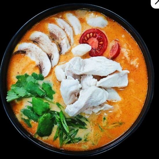 Суп Том Ям с куриным филе