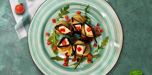 Рулетики из баклажанов