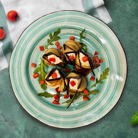 Рулетики из баклажанов