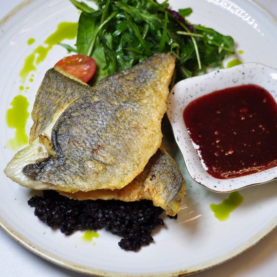 Филе дорадо с диким рисом