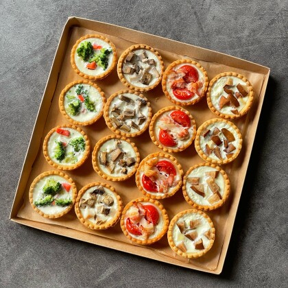 Гастробокс " Ассорти мини-киш"