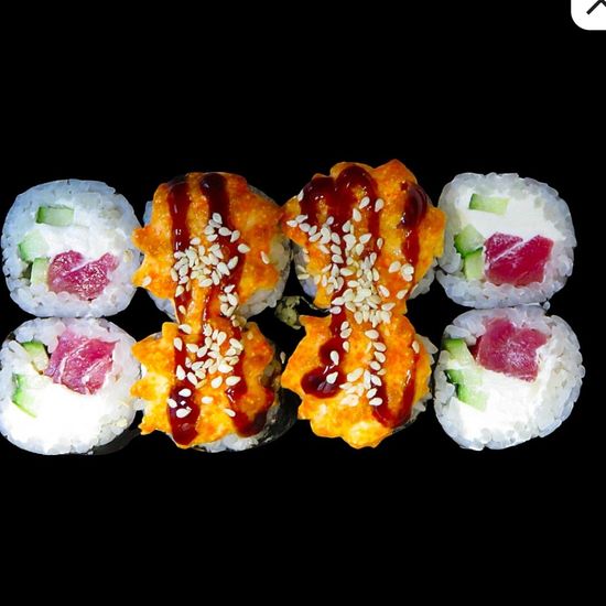 Ролл запечённый с тунцом