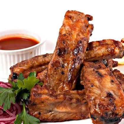 Свиные рёбрышки маринованные в пиве