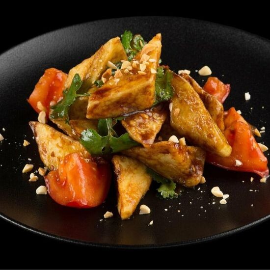 Баклажаны фри со сладким соусом чили