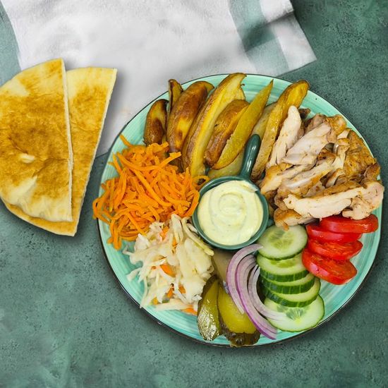 Шаверма на тарелке