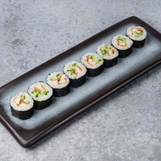 Маки ролл угорь-огурец