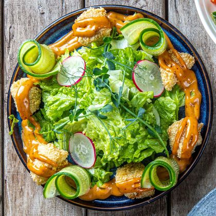 Салат с цыпленком и арахисовым соусом