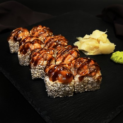 Ролл «Лосось Спайси» запечённый