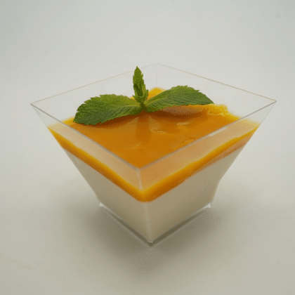 Панакота на кокосовом молоке манго-ананас