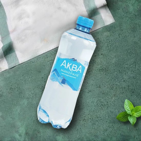 Вода Aqva minerale не газированная
