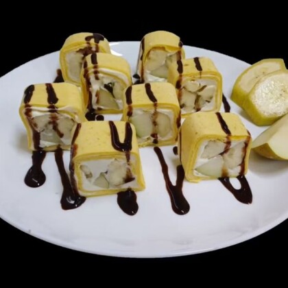 Сладкий ролл «Банан-груша»