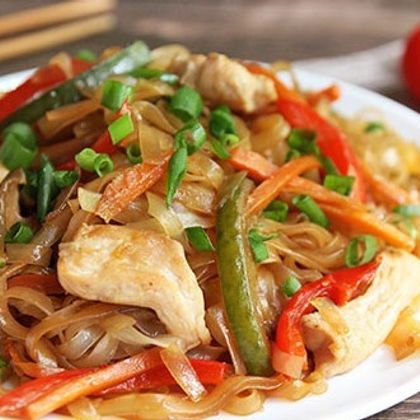Рисовая Лапша с Курицей