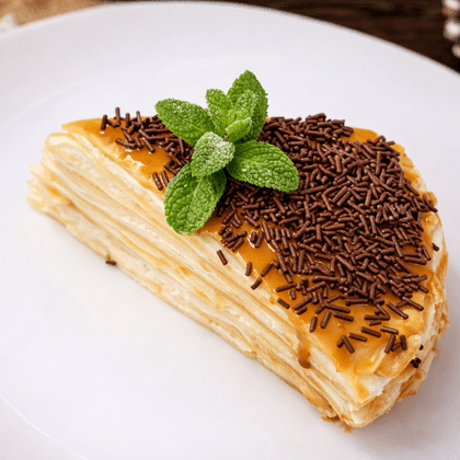 Блинный торт Винни-Пух с вареной сгущенкой